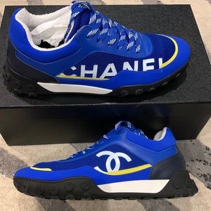 ⭐️ RARE ⭐️ Chanel Sneakers 38